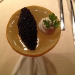 Jean-Georges Tokyo - レモンゼリーとキャビア クレームフレッシュ