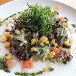 REB - ランチのサラダ