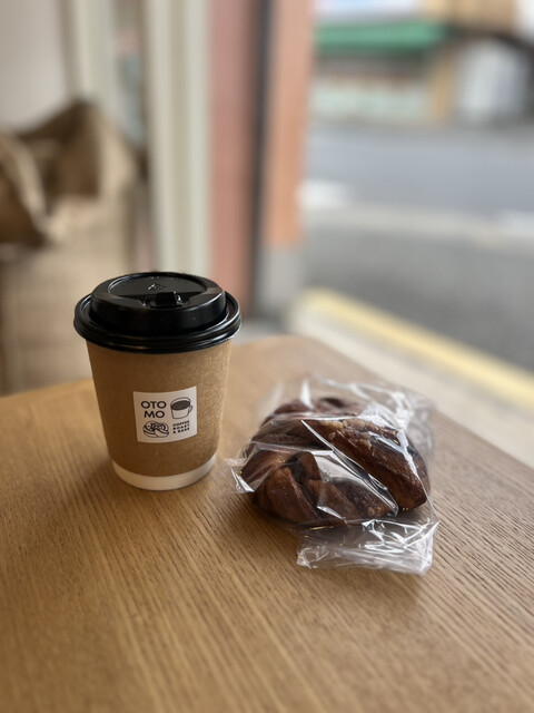 OTOMO COFFEE ROAST & BAKE （オトモ コーヒー ロースト&ベイク