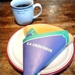 Saint Denis Cafe - 別日に食べたカスタードのクレープ