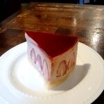 Saint Denis Cafe - 苺のフレジエ