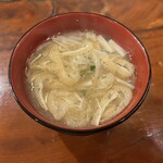 モンブラン 浅草店 - 具沢山です。下にもやしがたっぷり