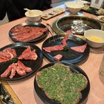 焼肉問屋 牛蔵 - 