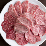 焼肉処 大翔苑 - 数種類のお肉を召し上がっていただける”お任せ盛り”も人気です。