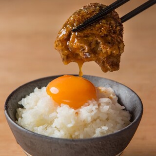 厳選された国産牛を使った「ハンバー牛定食」をご堪能あれ！