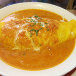 カフェレストラン ホット・ベリー - あとひきピリ辛　トマトチーズソースのオムライス