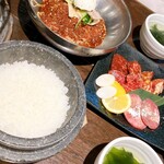 炭火焼肉・韓国料理 KollaBo - 