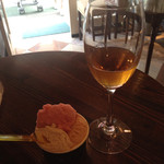 ジェラテリア アクオリーナ - パッシート（700円）に3種盛り（630円）