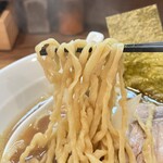 らぁめん 山と樹 - 麺(らぁめん)