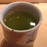 すしやのたい悟 - 温かいお茶