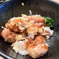 神谷町 なないろ - 大山鶏の土鍋ごはん(1膳目)