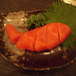 牛もつ鍋 おおいし - 鳴海屋の辛子めんたいをつまみながら鍋が来るのを待ちます