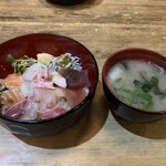 十千房 - 海鮮ずけ丼（900円）