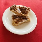 アルチ・ゴーラ - サービスのお菓子は、甘モノ担当が　ペロリ（๑^ڡ^๑）