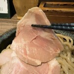 麺屋英 - レアチャーシュー