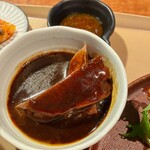 炭焼きステーキHIUCHI - 牛タンシチューでーす。