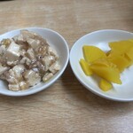 囲ろ川 - 無料サービスのそぼろ豆腐(ミニ丼にしてメニューに入れて欲しいほど美味しい)