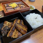 うなぎの千年家 - うな重(吸物付)¥3,135