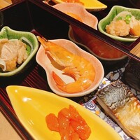 兼平鮮魚店 中洲はなれ - 
