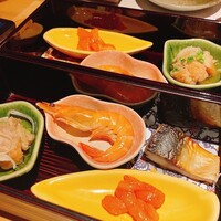 兼平鮮魚店 中洲はなれ - 