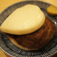 飯家くーた 銀座七丁目店 - 角煮まんじゅう＝柔らか角煮・絶品！