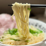 鶏そば 牧すする - 中華そば（950円）