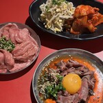 焼肉ヒロミヤ 3号店 - キムチともやしナムル／和牛炙りユッケ／牛タン塩盛り合わせ
