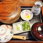 たてまつ - 「うなぎまぶし」こんな感じでお席へ運ばれてきます。