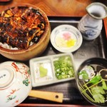 たてまつ - 「うなぎまぶし」おひつの蓋を開けると、うなぎのいい匂いが広がります。さあ、頂きます。