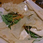 贔屓屋 - 豆腐と京菜のサクサク湯葉サラダ