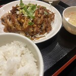 香港酒家 桂泉 - ご飯とスープおかわり自由