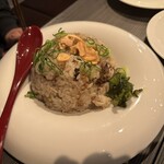 焼肉・ステーキ い志だ屋 - ガーリックライス最高