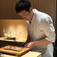 日本料理FUJI - 真剣な眼差しの藤岡氏