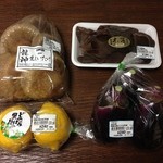 道の駅 柿の郷くどやま - 地元の農産物