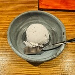 ペンシオーネキタムラ - ブルーベリーアイス