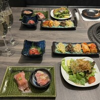 近江うし焼肉 にくTATSU 日本橋室町店 - 