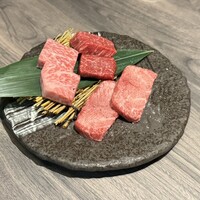 近江うし焼肉 にくTATSU 日本橋室町店 - 