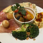 大衆ビストロ ハルタ - 別サイドから