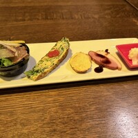 スペイン料理 La Cazuela 三ノ宮 ミント神戸店 - 