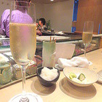 鳥しき - 「鳥しき」の焼鳥とシャンパン。。。贅沢の極みです