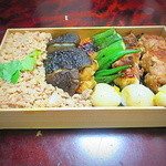 鳥しき - お土産の鳥弁当(2014.06)