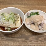 永楽食堂 - 定番お通し(湯豆腐/豚しゃぶ)
