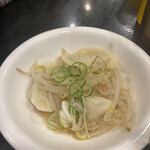 らあめん 万咲 - 一口茹で餃子