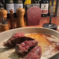 カルネジーオ イースト - 