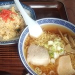 いずみ食堂 - いずみ食堂＠十和田　ラーメンチャーハンセット