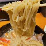 ラーメン 坊也哲 - 麺