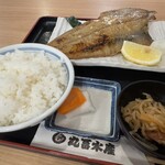 丸冨水産 - 惣菜も全部美味しい！