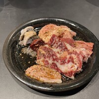 肉 希々 - 