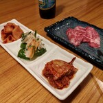 炭火焼肉たけさん亭 - キムチ盛り合わせ