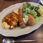 ロイヤルホスト - ロイヤルオムライスwith天然海老フライ＆紅ズワイガニクリームコロッケ